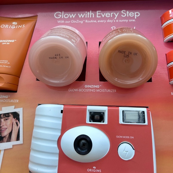 Origins Skincare Bundle with merch - Picture 5 of 12